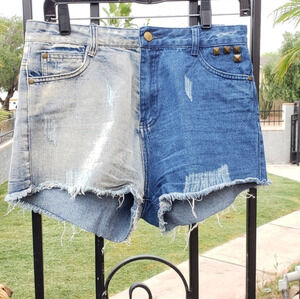 Jean shorts from 36 Point 5‎